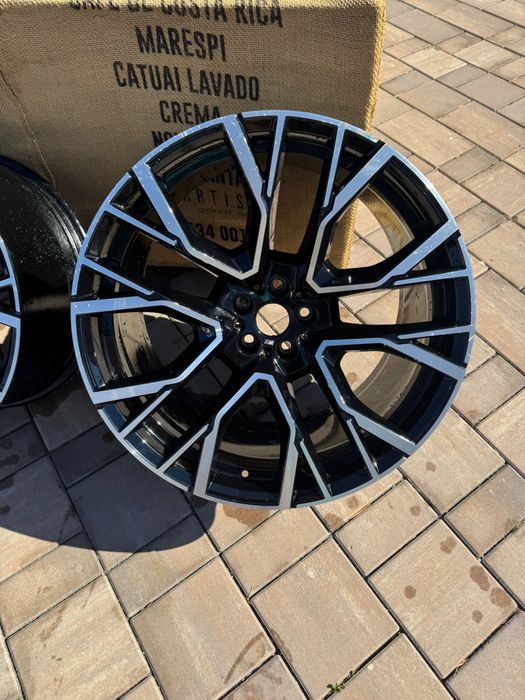 Jante Bmw 2024 X5M  X6M F95 F96 R22 100% Orig