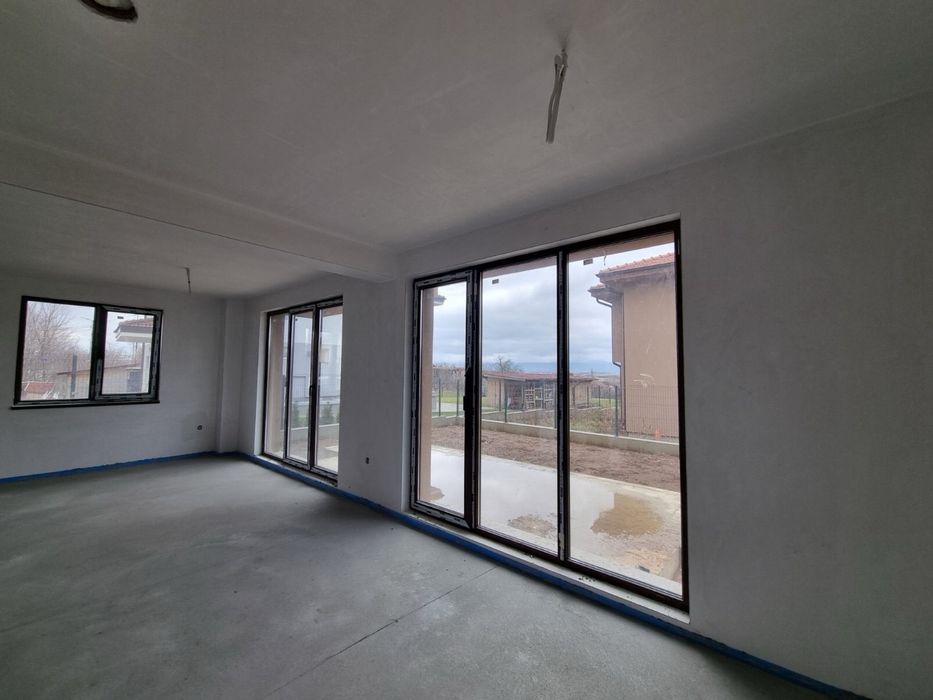 Еднофамилна къща