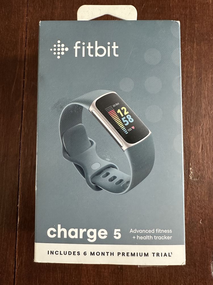 Fitbit charge 5 nou