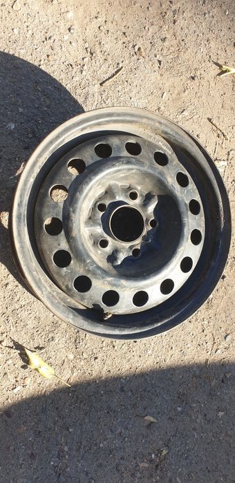 Диски и колпаки на 15 сантафе классик