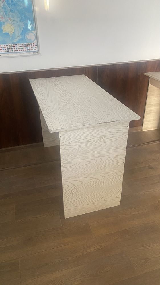 2 ta odamli stollar sotiladi, holati yaxshi kam ishlatilgan