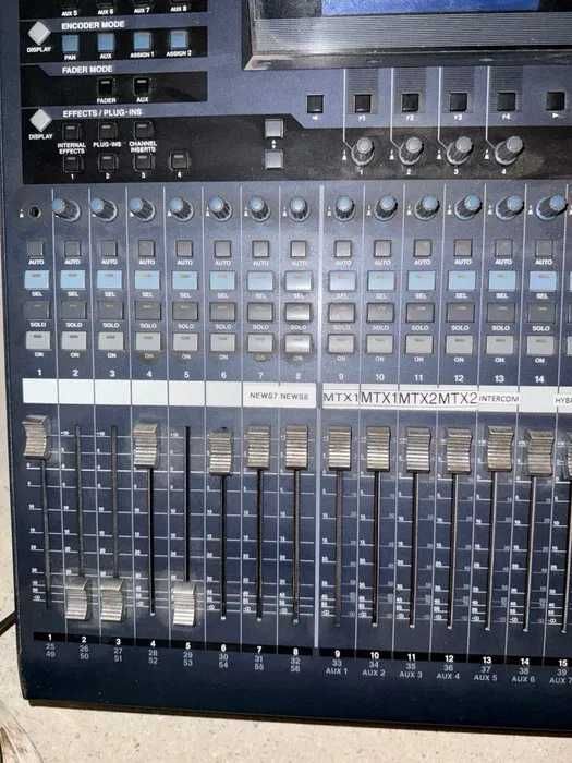 Дигитален пулт Yamaha O2R 96