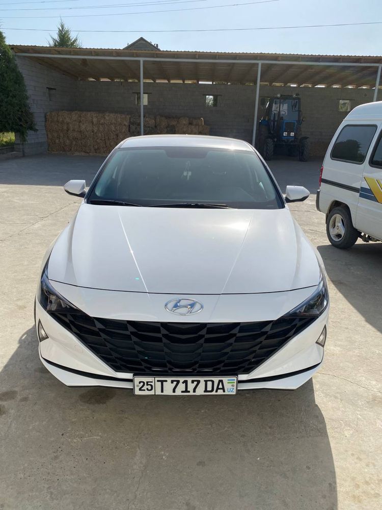 Elantra 2022 1,6