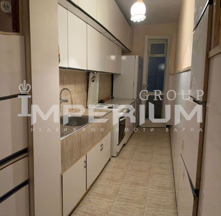 Многостаен 110кв.м апартамент под наем в района на Окръжна болница, г