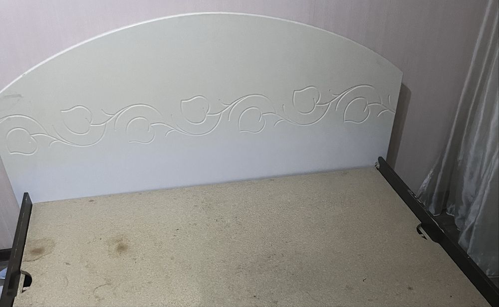 Продам 2х спальную кровать