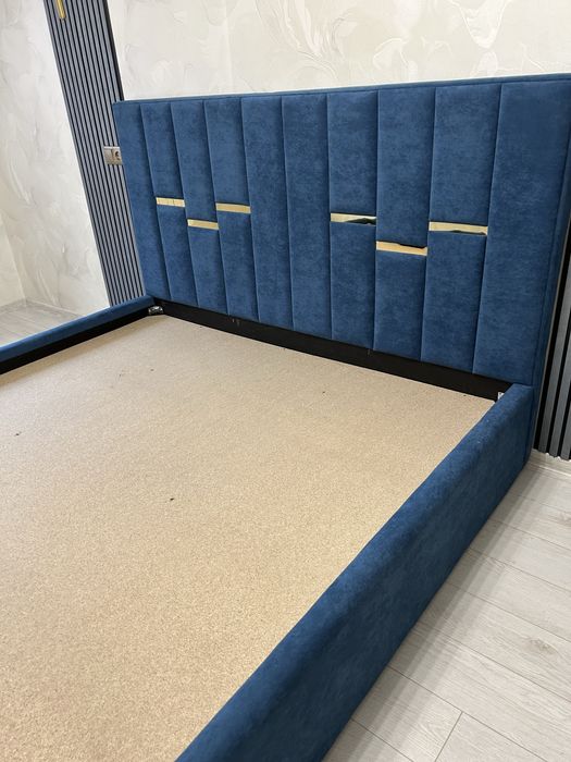 Двуспальная кровать 180/200 новая