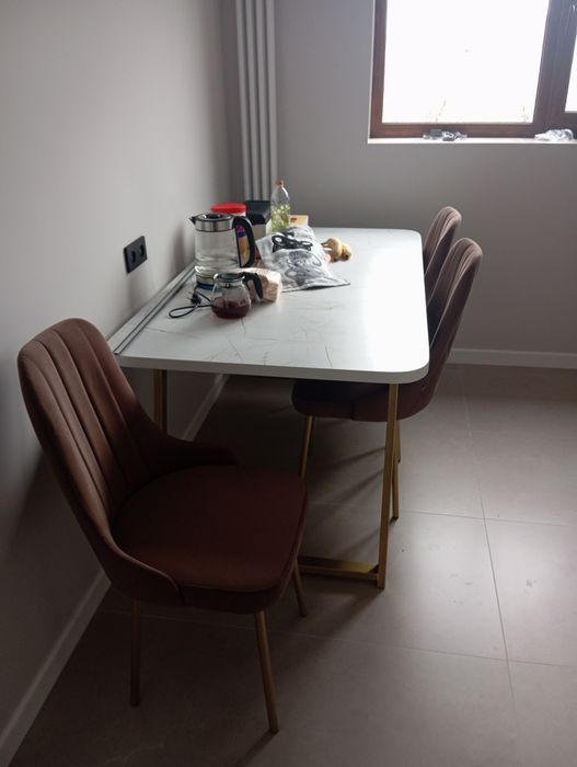 Продам стул со стульями