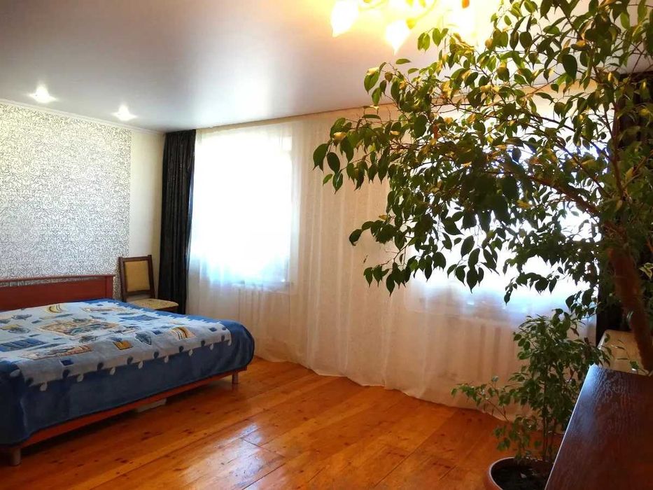 Продам 4-комнатную квартиру, 76 м² · 8/9 этаж, Курмангазы 154