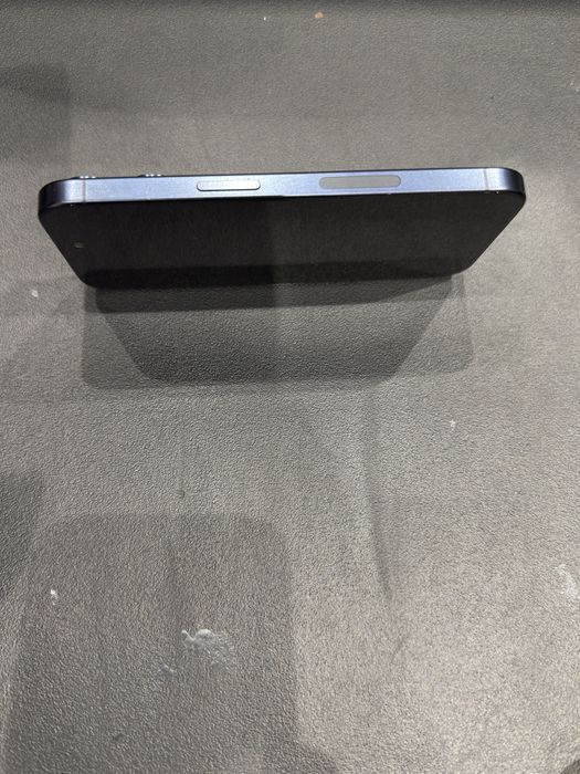 Vand Iphone 15 Pro, 512gb, neverlocked, e-sim, titanium blue