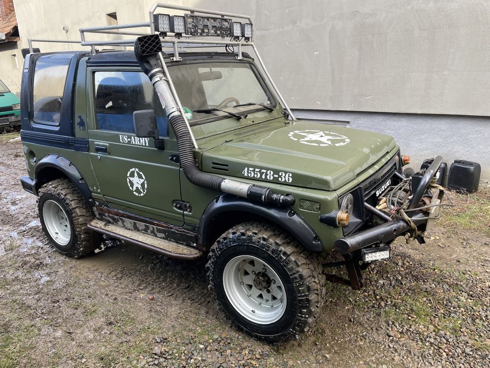 Suzuki samurai  SJ