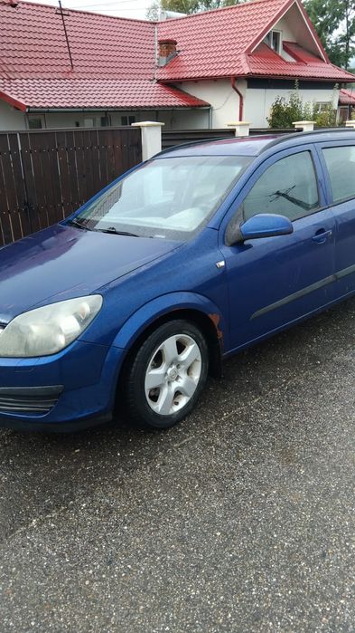 Dezmembrez  Opel astra h 17 cdti