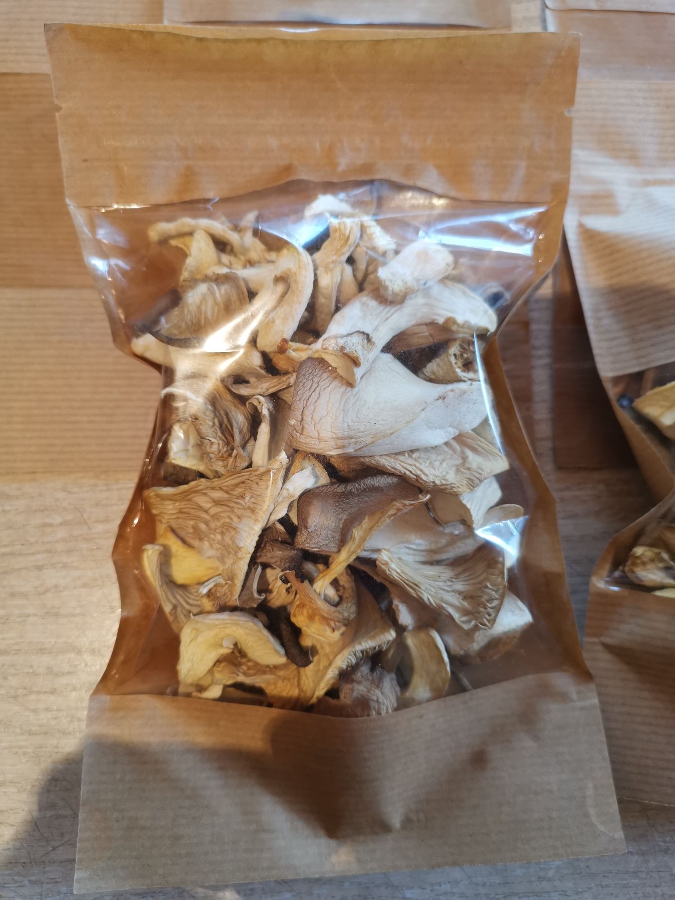 Продам сушёные грибы Вешенки