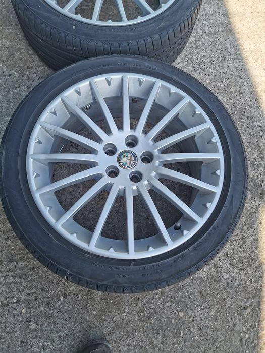Vând jante Alfa Romeo r17 5x100 impecabile