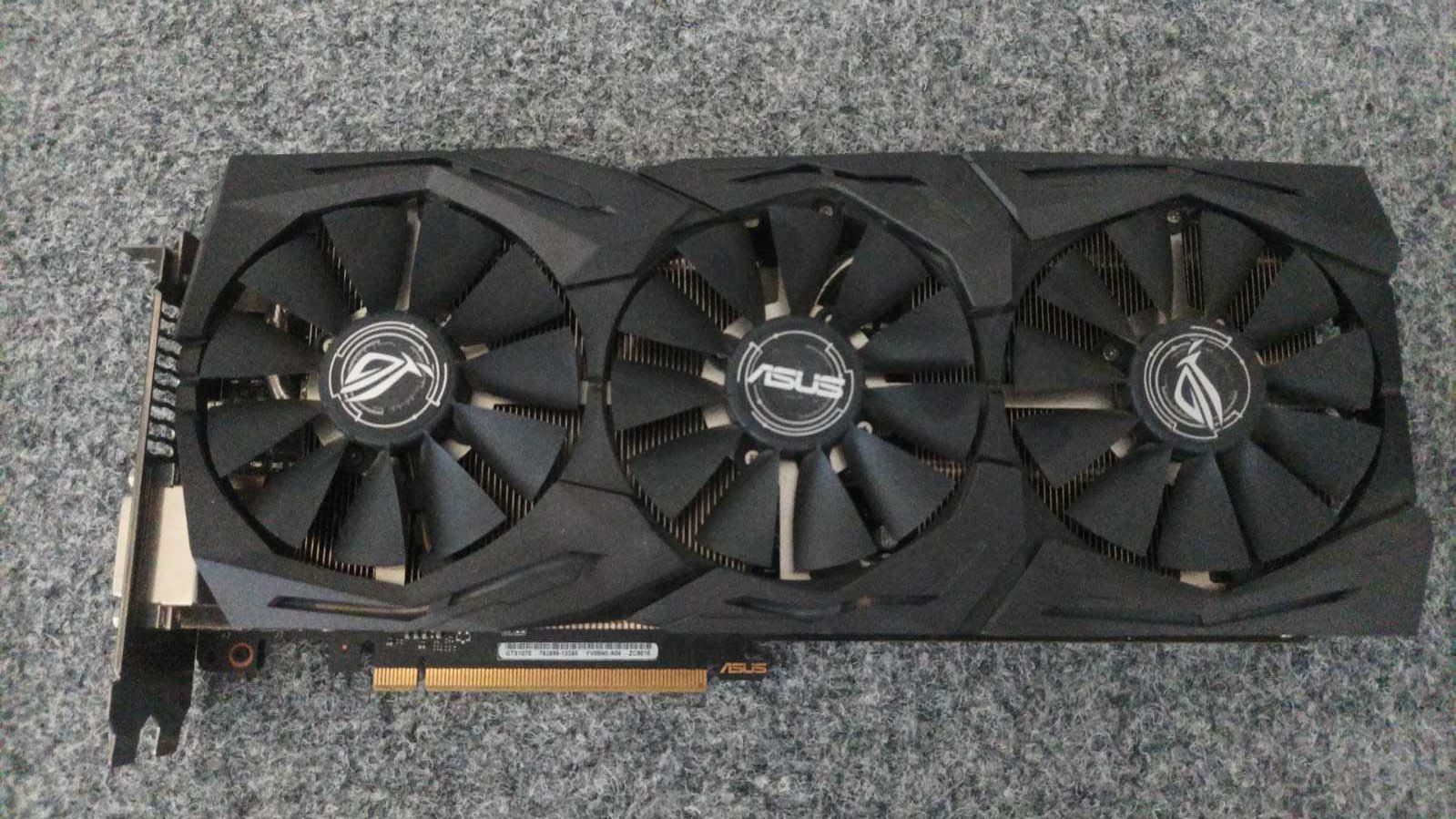 Продается видеокарта Asus GTX 1070 Strix в отличном состоянии