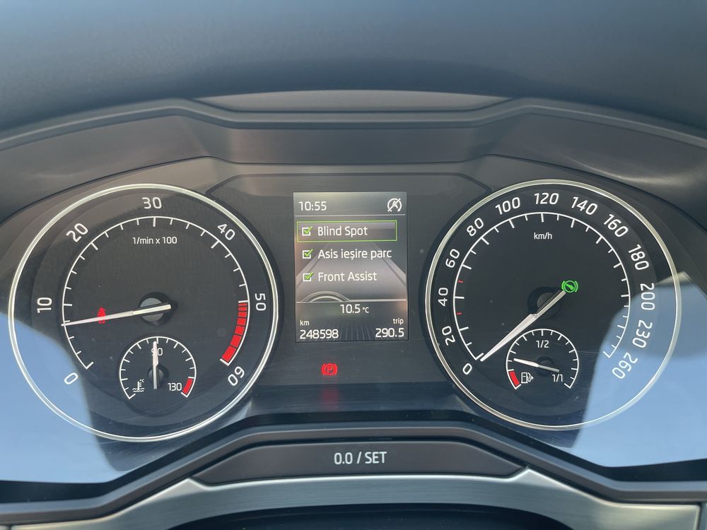 Skoda Superb 2016 2.0 DSG