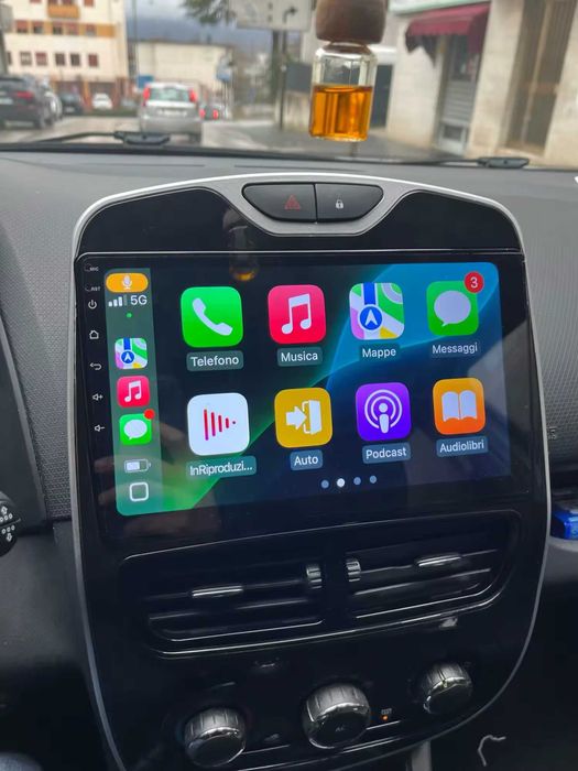Navigatie android Renault Clio 4 CarPlay AndroidAuto GPS rLink USB