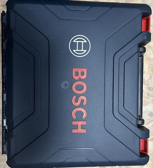 Продам :Акуммуляторную ударную дрель- шуруповерт BOSCH - GSB 120 Li .
