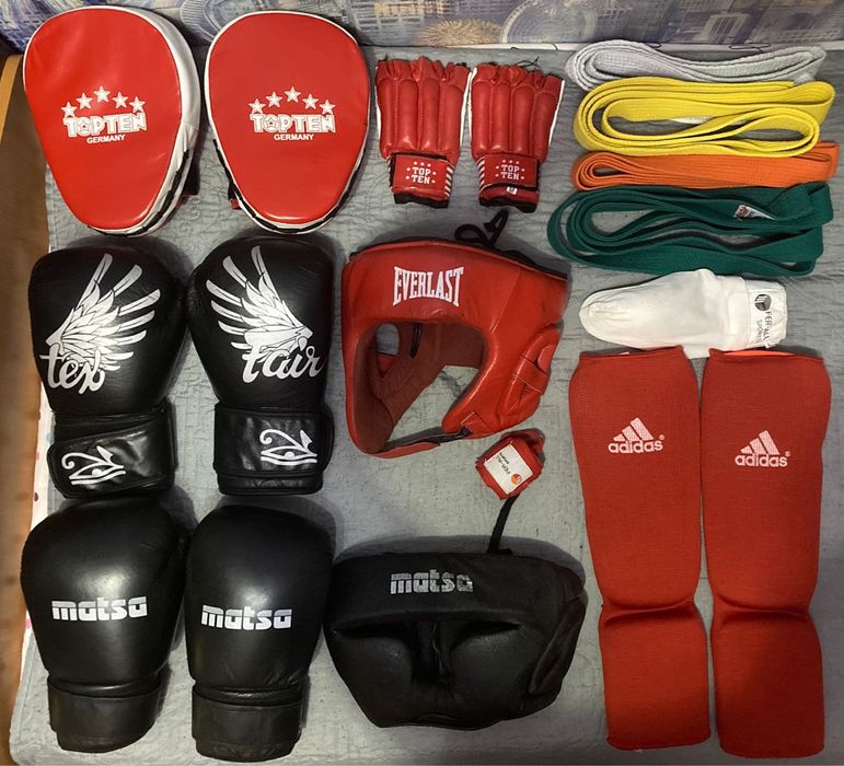Продаю комплект спортивной экипировки для единоборств