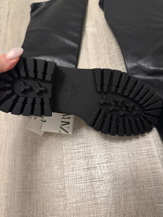 Ботуши  Zara нови с етикет