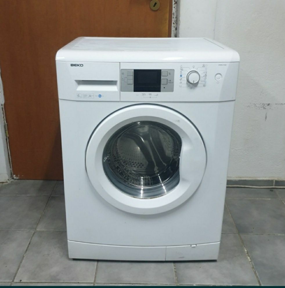 LICHIDARE DE STOC.  Masina de spălat rufe Beko  wps 12404
