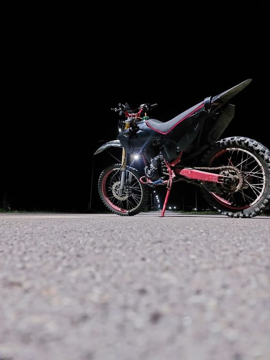 Мотоцикл индуро 06