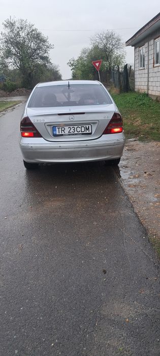 Mercedes c200 w203