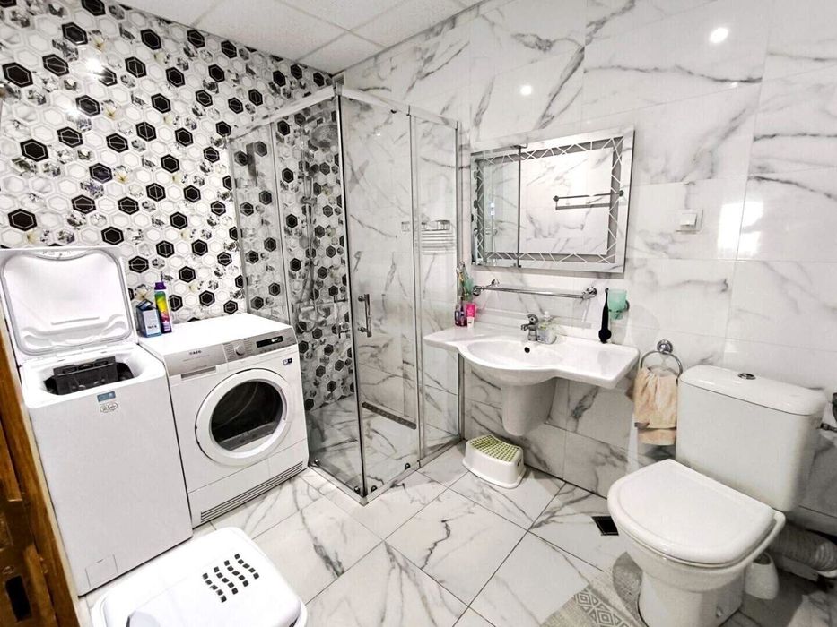 Страхотен семеен апартамент в затворен комплекс