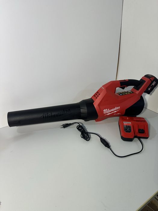 Suflanta Milwaukee M18 FBLG 3