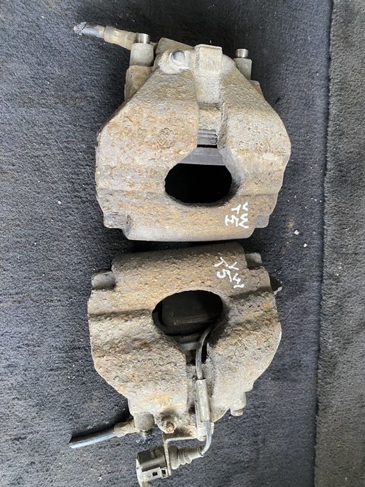 Etrieri Fata St/Dr Vw Transporter T5 Pret 250 lei buc