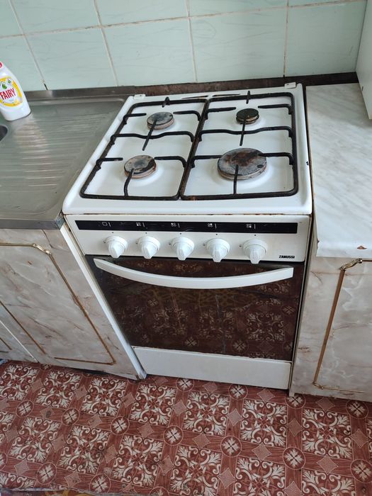 Газ плита Zanussi