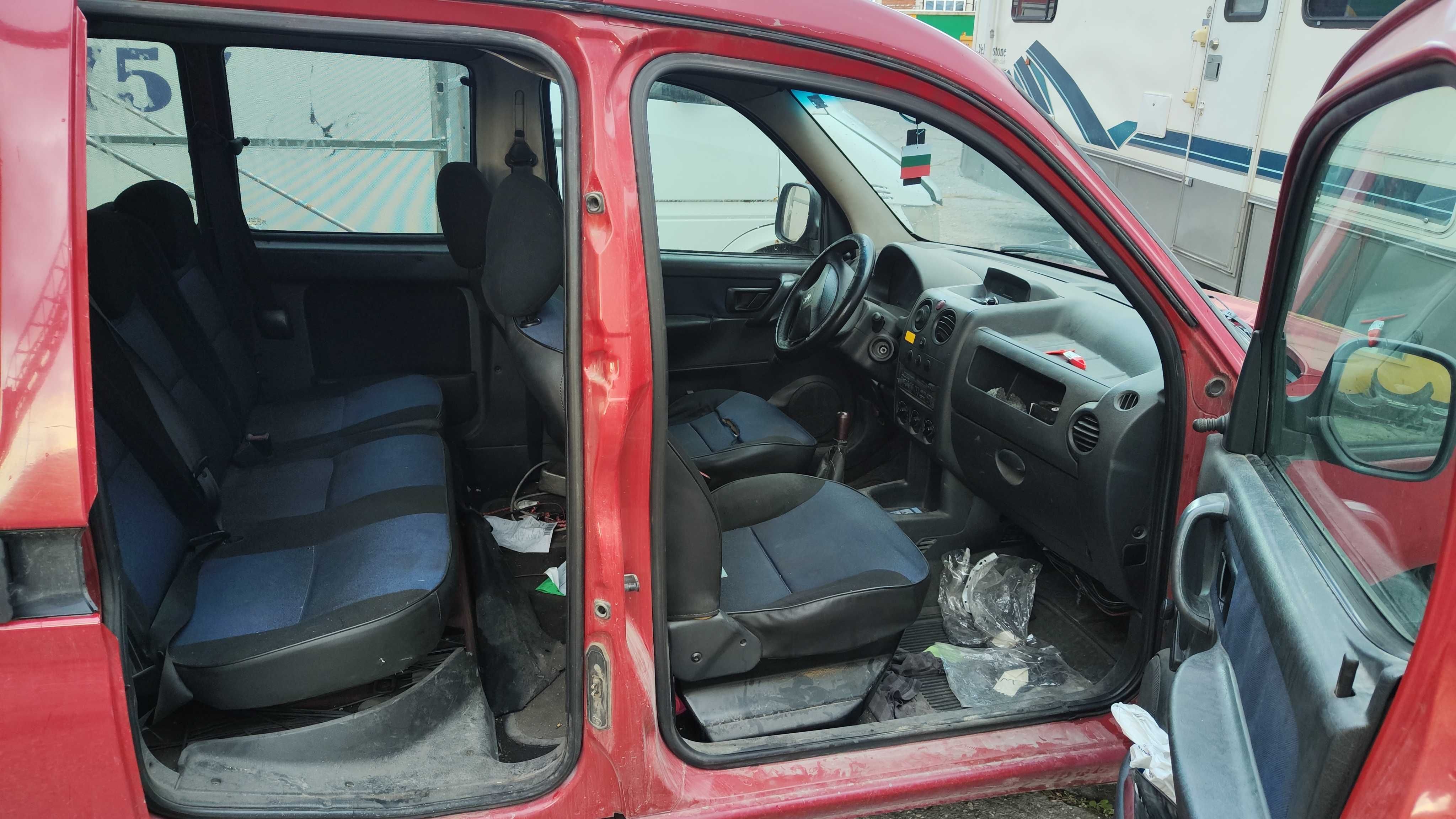 Peugeot Partner 1.9 D / 5-местен