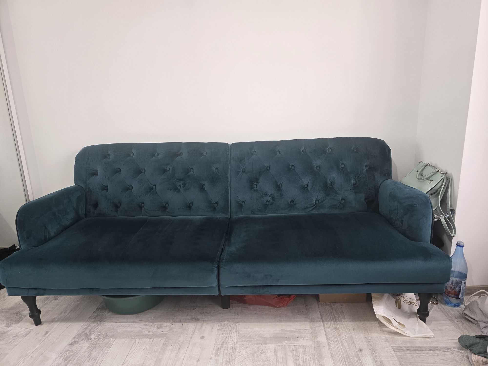 Vand canapea extensibila 3 locuri - catifea verde turcoaz- 200/ 120 cm