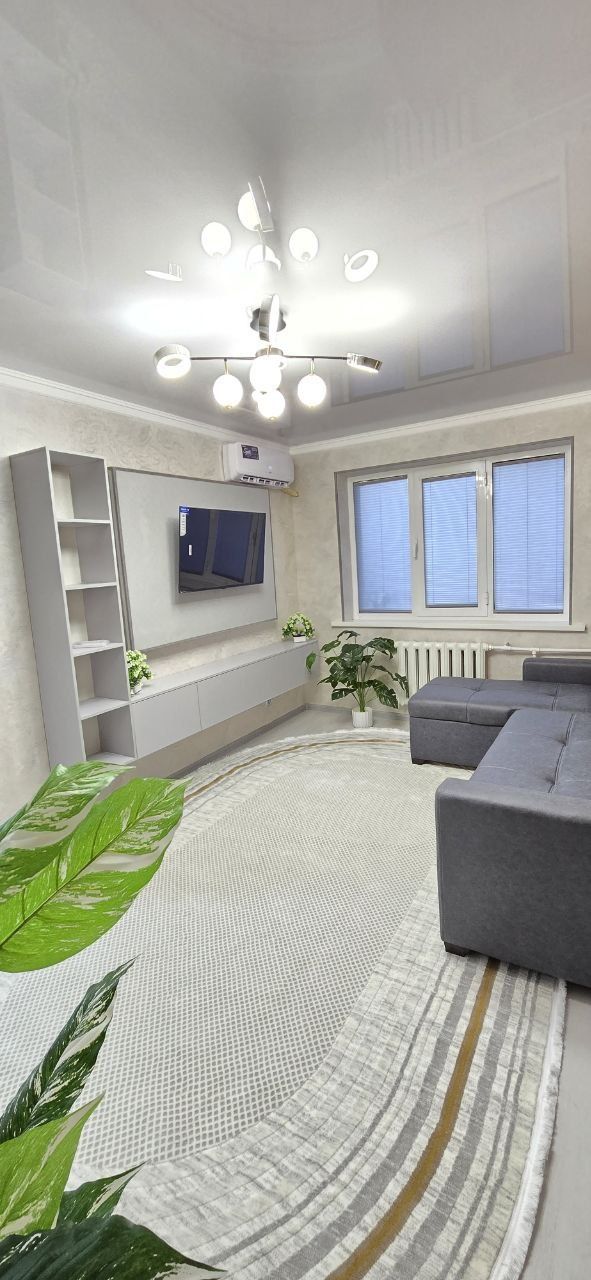 Продажа квартиры 

Чиланзар 5 квартал 
1/3/5. Балкон 1.5*3 метра 
Ремо