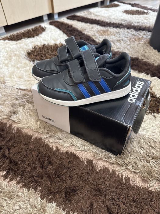 Vand adidasi adidas nr 29