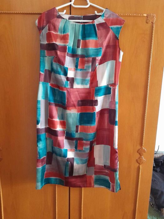 Vand rochie marimea 44