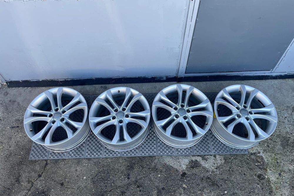 АУДИ А4 18-цола Лети джанти Audi
АУДИ А4,A5 18-цола Лети джанти AudiA4