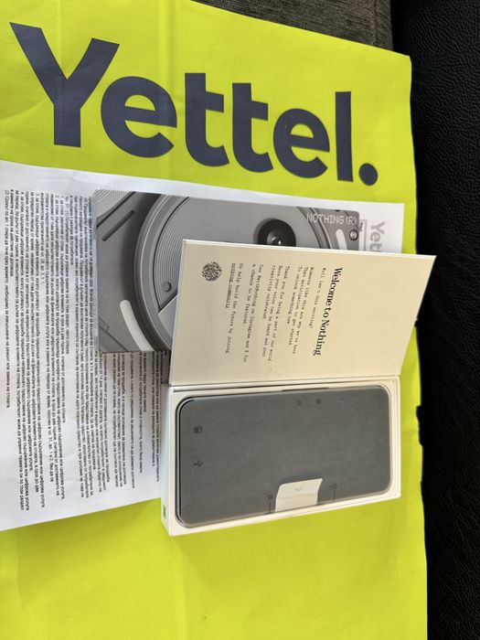 КАТО НОВ 256GB Nothing Phone 3a Pro Гаранция Yettel до 2028 г. Gray