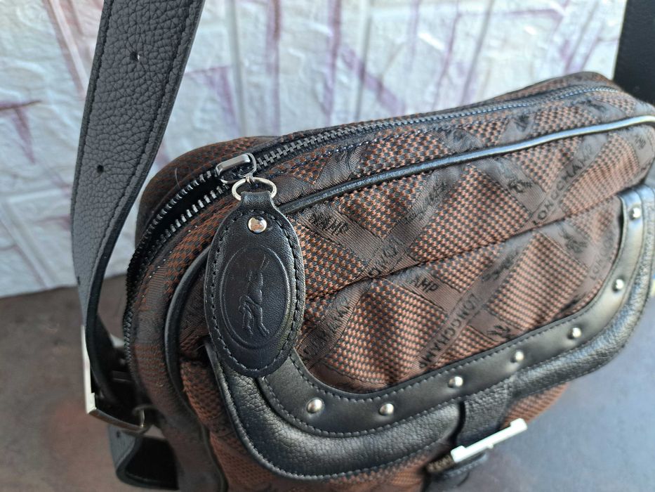 мъжка чанта,Longchamp малка текстилна кафява чанта-естествена кожа