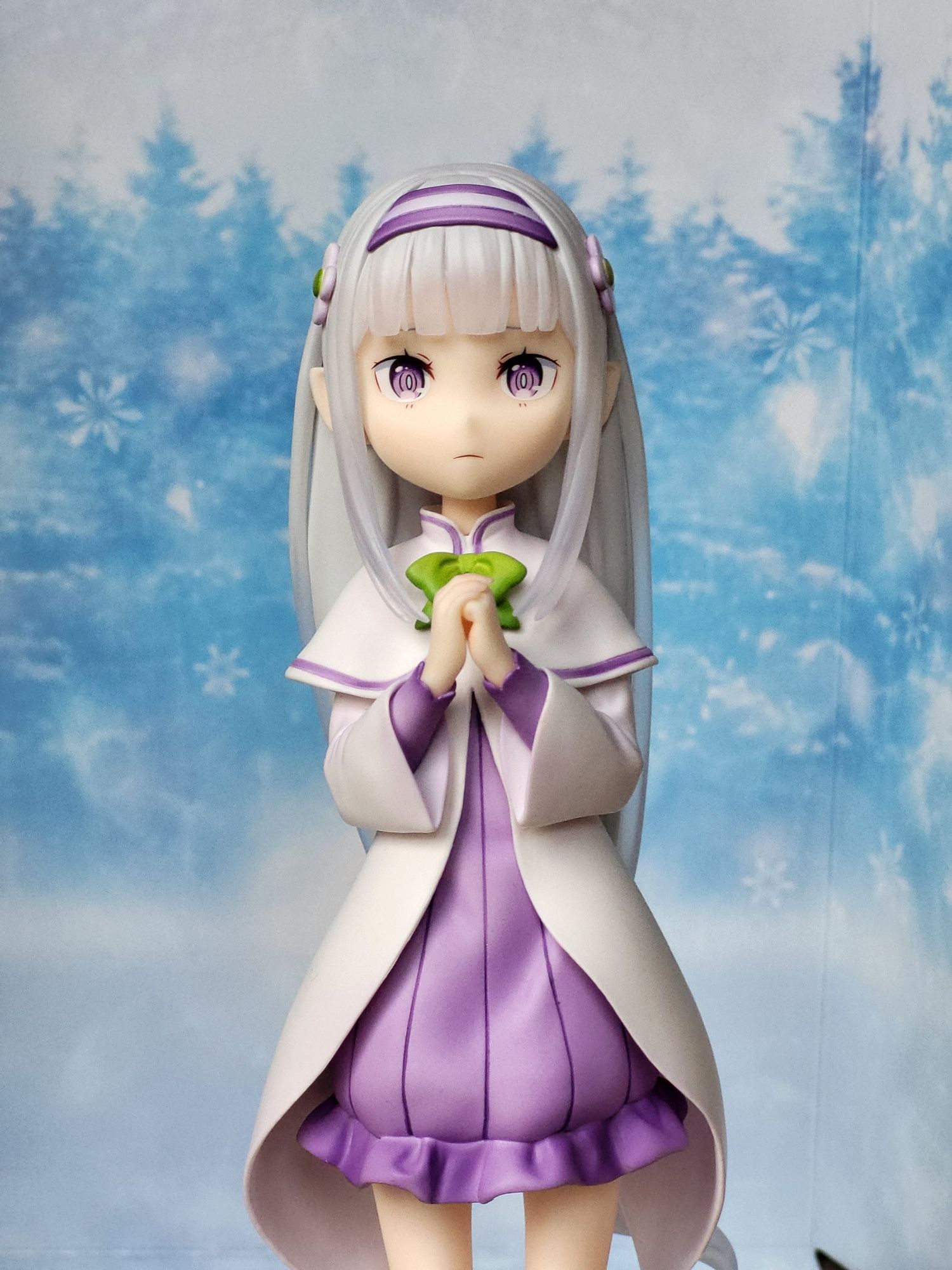 Аниме фигурка Emilia Memories of Childhood 1/7 scale