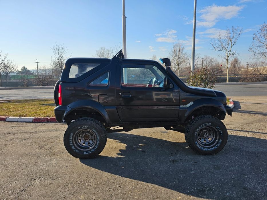 Suzuki Jimny an 2001,  motor 1.6 Suzuki Baleno, AC, blocant fata/spate