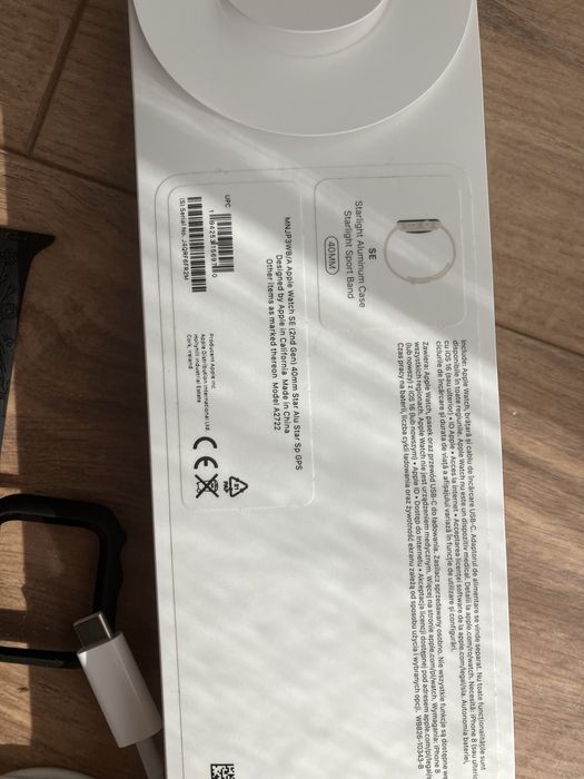 Apple watch SE 2nd Gen 40mm Starlight
