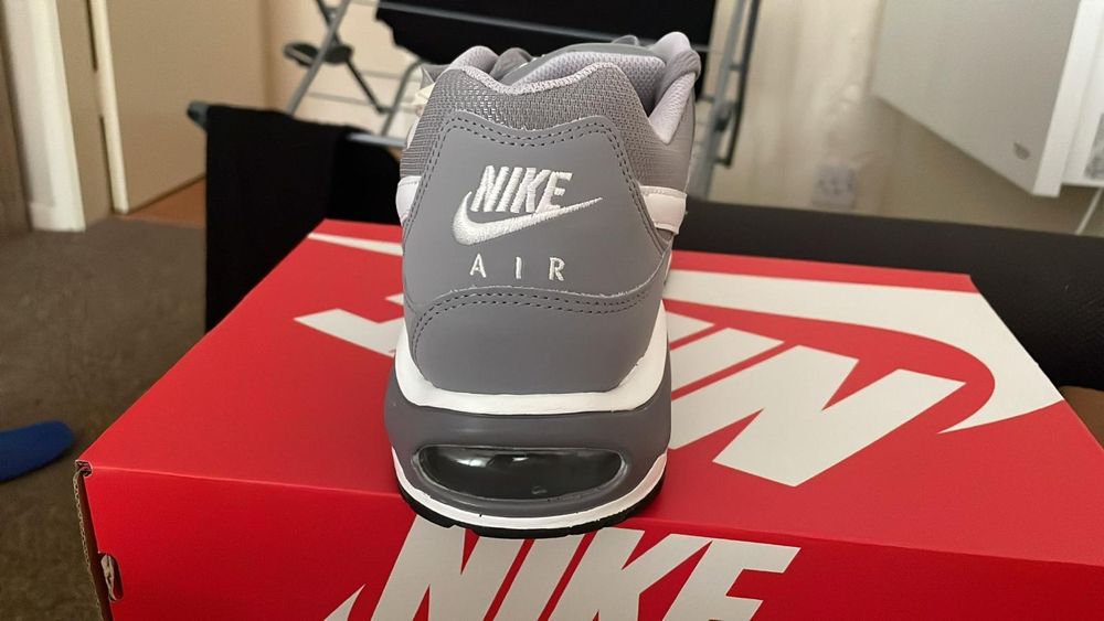 Nike command Air max