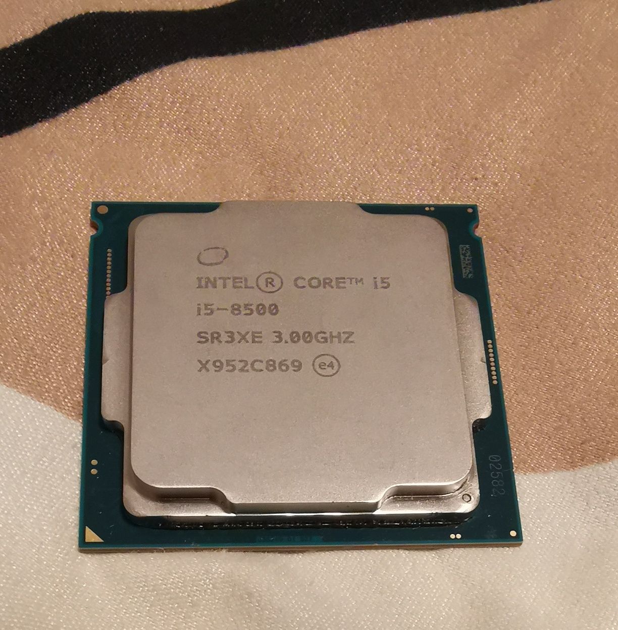 Procesor Intel Coffee Lake Core i5-8500, 3.0GHz, 9MB, 65W, NOU !!!
