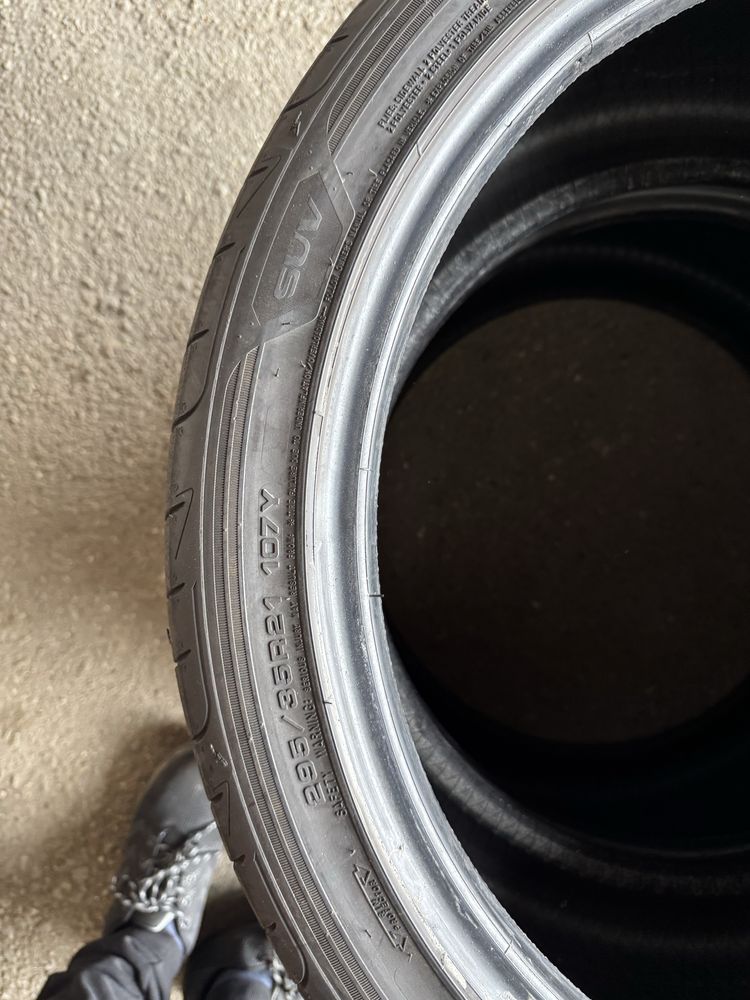 2x 295/35/21 vara ,  Goodyear