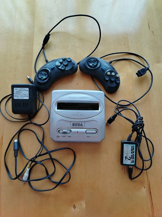 Игровая приставка SEGA