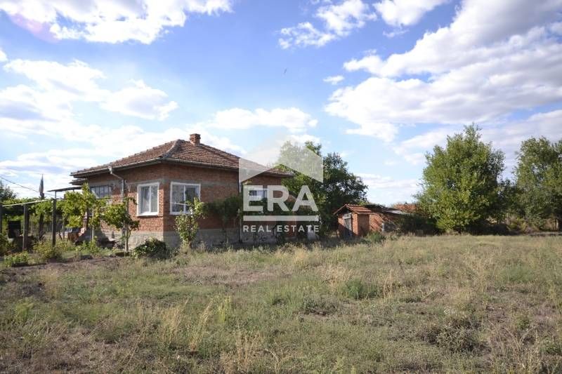 Прекрасна къща в село книжовник