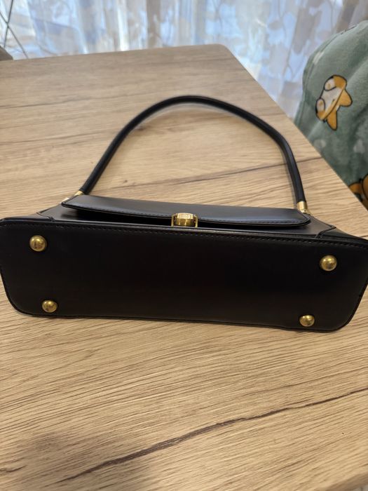 Дамска черна чанта