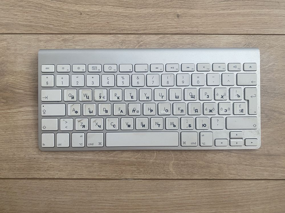 Продам клавиатуру Apple Magic keyboard для iMac и MacBook
