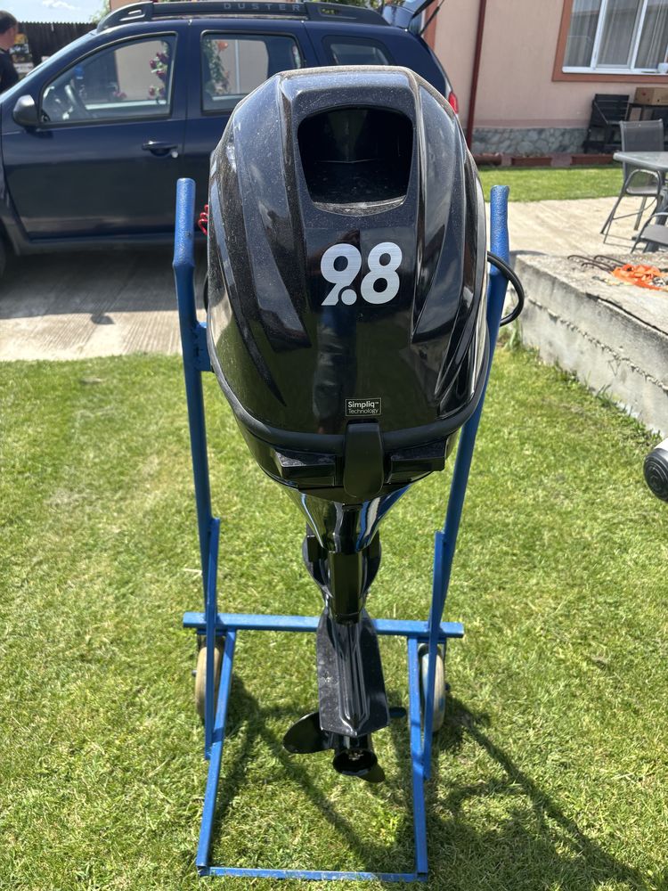 Barca Kolibri cu motor Tohatsu 9.8 cp si sonar