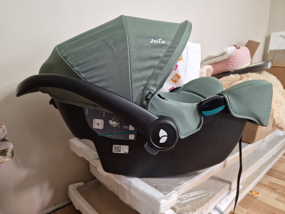 Scoica auto Joie I-Snug de la nastere